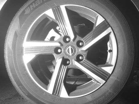 Used 2025 Nissan Sentra SV FWD image 15