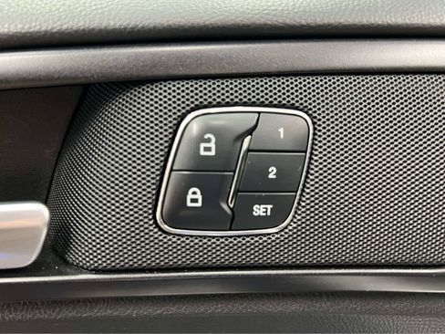 Used 2018 Ford Fusion Titanium image 7