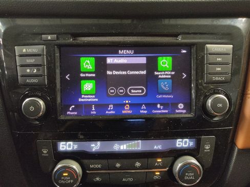 Used 2018 Nissan Rogue SL w/ Premium Package image 25