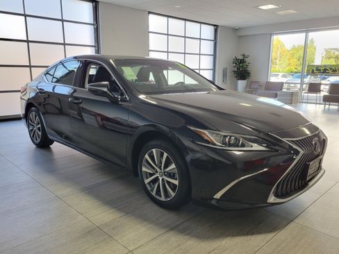 Used 2020 Lexus ES 350 w/ Premium Package image 8