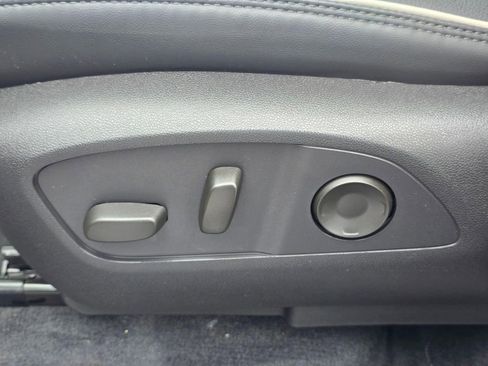 Used 2024 GMC Acadia Denali image 20