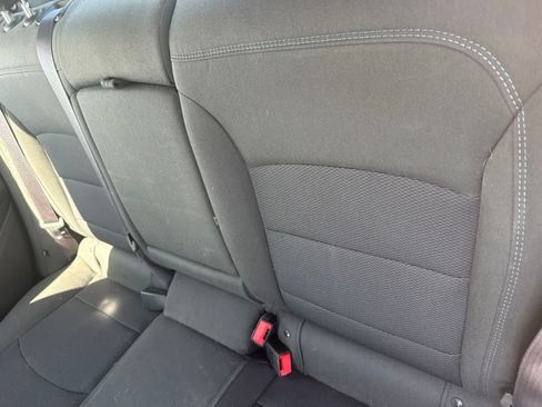 Used 2017 Chevrolet Cruze LT FWD image 15