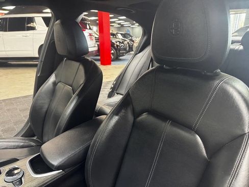 Used 2022 Alfa Romeo Giulia Ti image 34