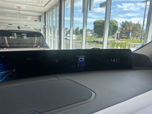 New 2026 Lincoln Navigator Black Label w/ Black Label Special Edition AWD/4WD image 18