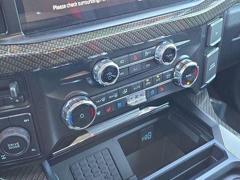 New 2025 Ford F250 Lariat w/ Lariat Ultimate Package AWD/4WD image 30