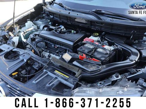 Used 2017 Nissan Rogue SV image 27