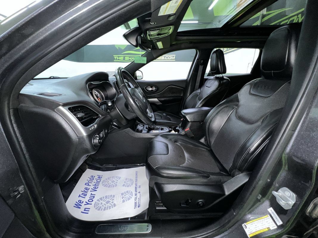 Used 2019 Jeep Cherokee High Altitude AWD/4WD image 17