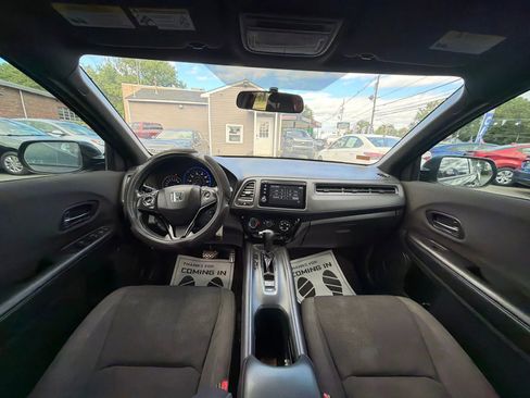 Used 2019 Honda HR-V Sport image 23