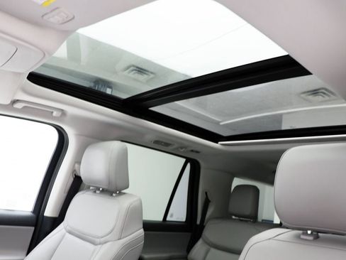 Used 2025 Ford Expedition Max Active image 17