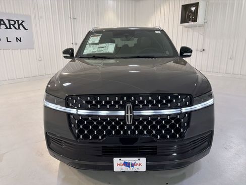 New 2026 Lincoln Navigator Black Label image 31