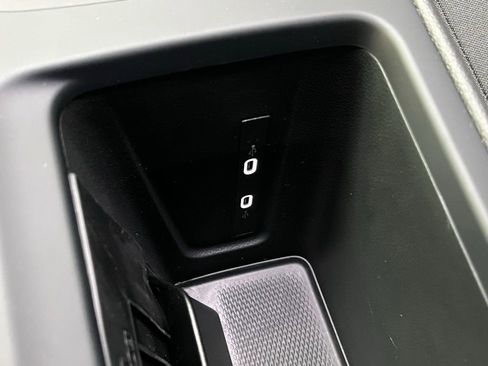 New 2025 Volkswagen Tiguan S image 14