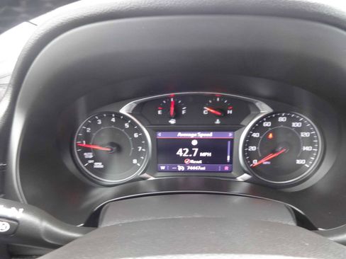 Used 2023 GMC Terrain SLT image 19