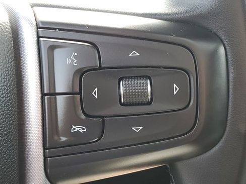 Used 2023 GMC Yukon SLT w/ SLT Premium Package AWD/4WD image 17