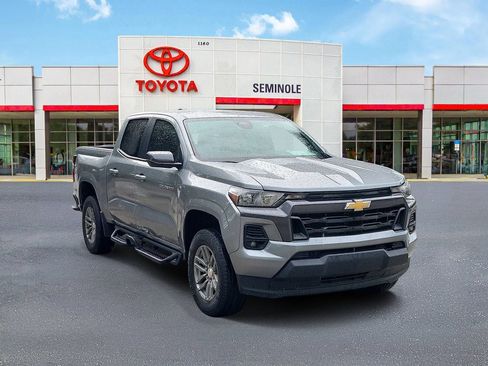 Used 2024 Chevrolet Colorado LT w/ LT Convenience Package RWD image 2