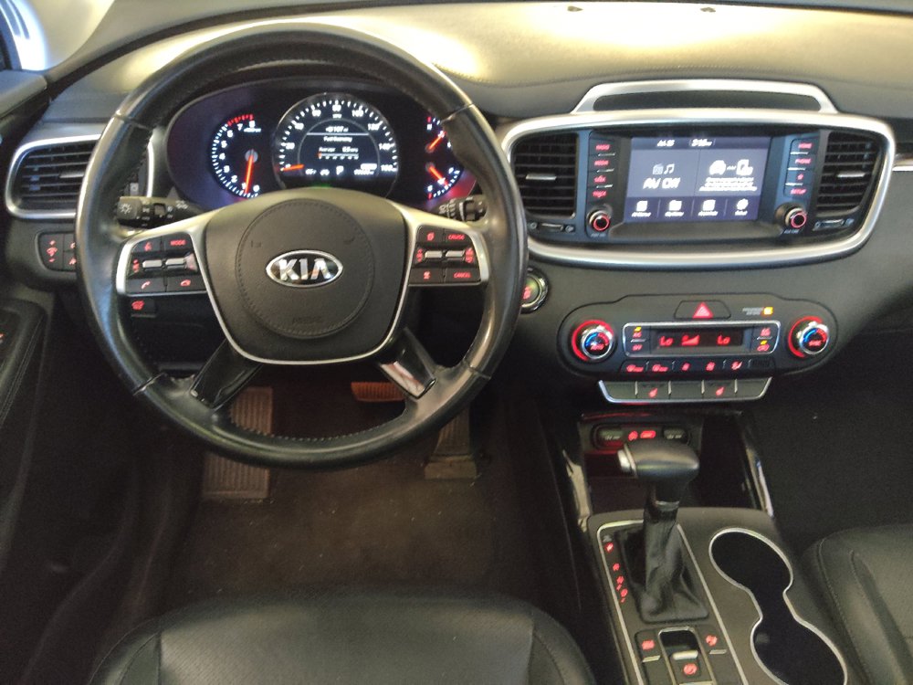 Used 2020 Kia Sorento EX FWD image 22