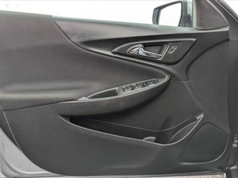 Used 2024 Chevrolet Malibu LT FWD image 13