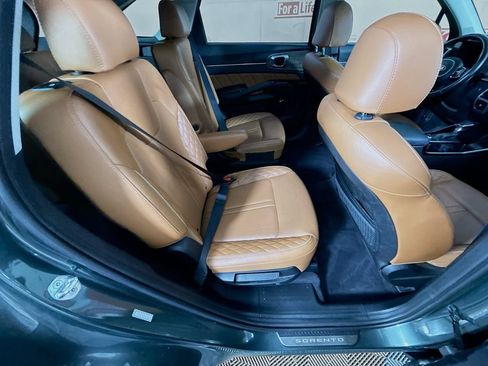 Certified 2021 Kia Sorento SX Prestige AWD/4WD image 32