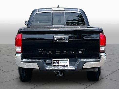 Used 2021 Toyota Tacoma SR5 RWD image 5