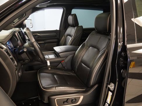 Used 2019 RAM 1500 Limited image 3