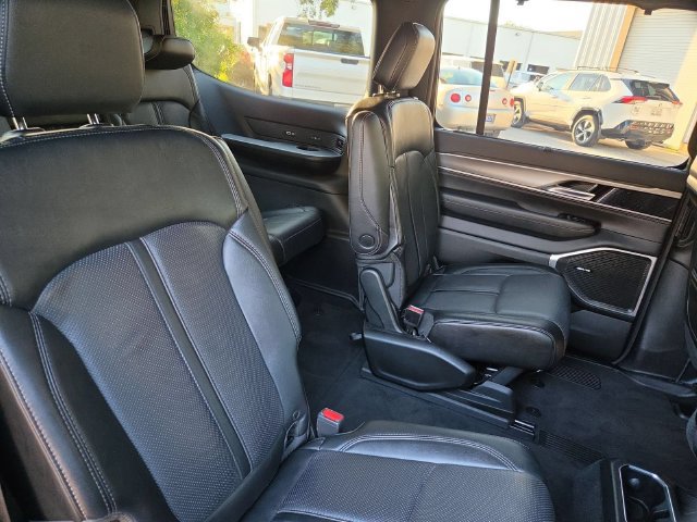 Used 2024 Jeep Wagoneer Series II w/ Convenience Group I AWD/4WD image 28