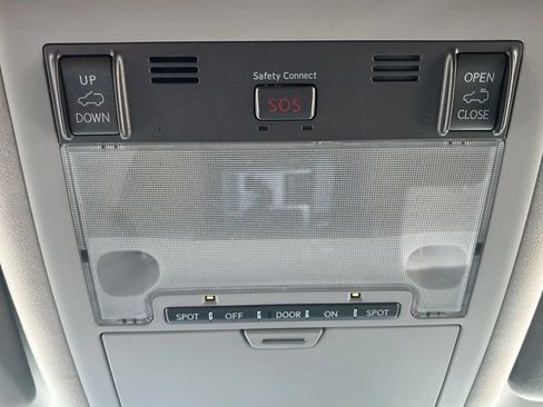 Used 2014 Lexus LX 570 4WD image 16