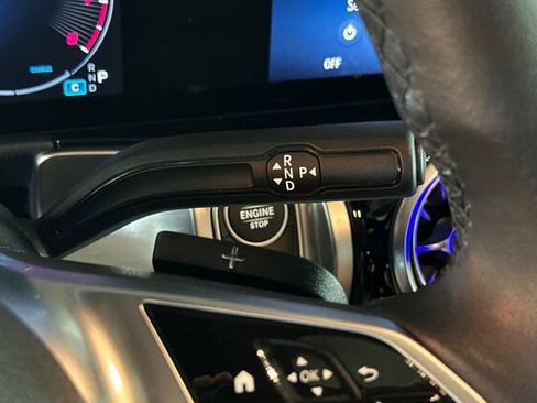 Used 2025 Mercedes-Benz GLB 250 image 32