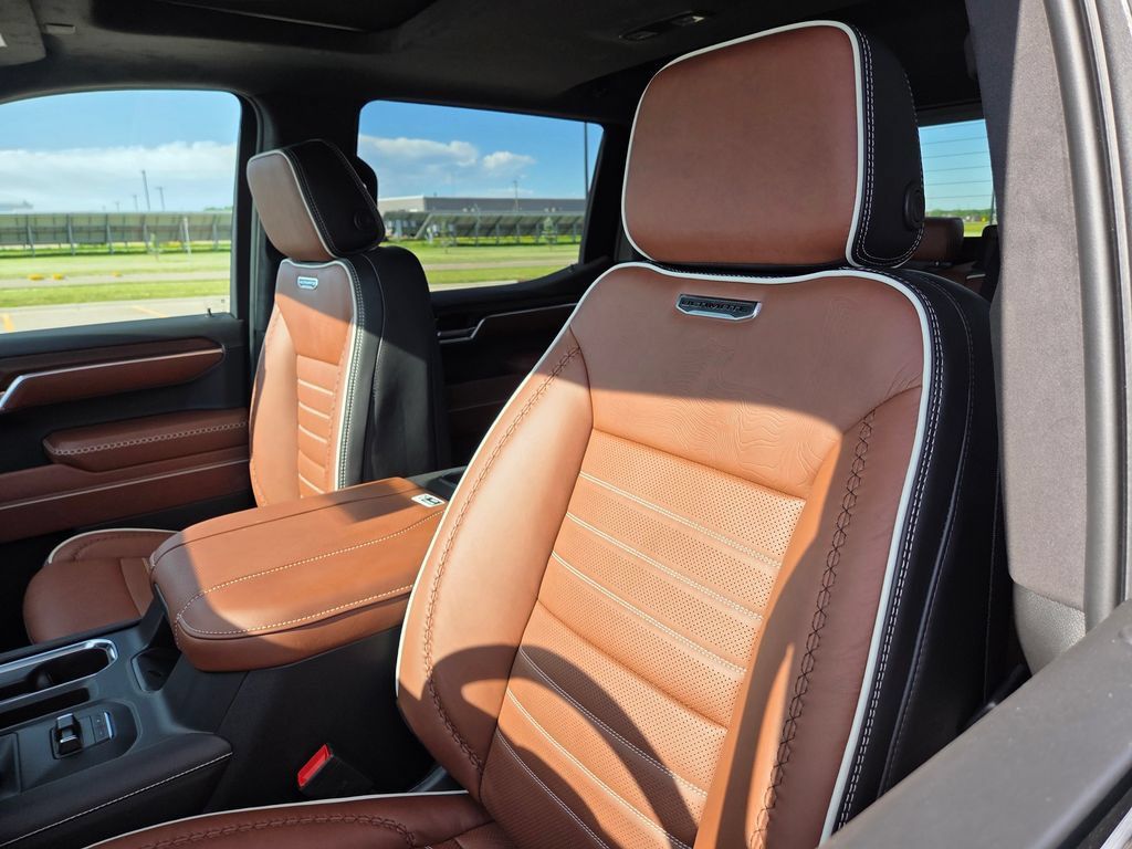 New 2026 GMC Sierra 1500 Denali Ultimate AWD/4WD image 11