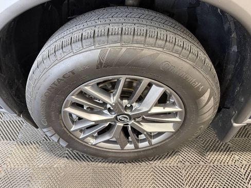 Used 2022 Nissan Rogue S AWD/4WD image 32