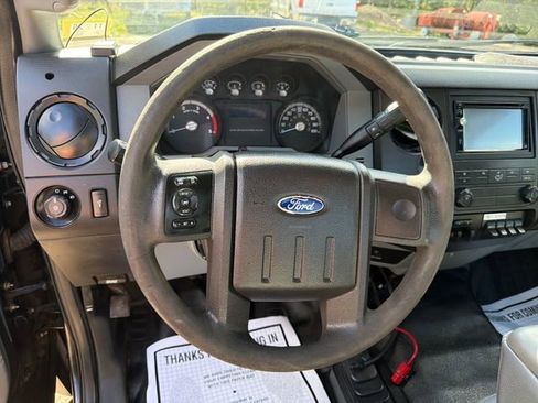 Used 2016 Ford F550 4x4 Regular Cab Super Duty image 16
