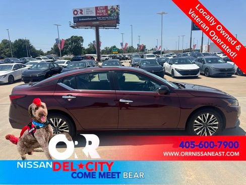 Used 2025 Nissan Altima 2.5 SV FWD image 6