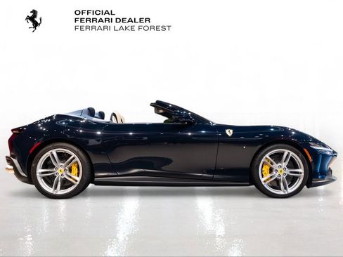 Certified 2024 Ferrari Roma Spider RWD image 9