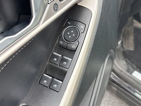 Used 2021 Ford Explorer Limited w/ Equipment Group 301A AWD/4WD image 25