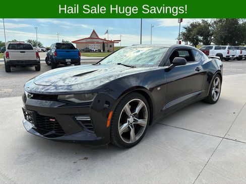 Used 2018 Chevrolet Camaro SS RWD image 1