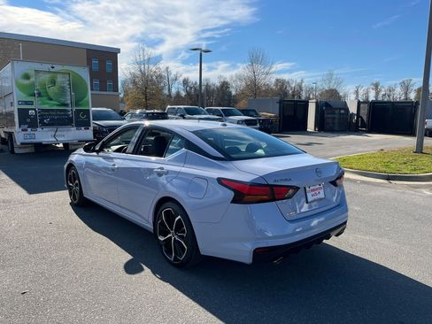 Used 2024 Nissan Altima 2.5 SR image 6