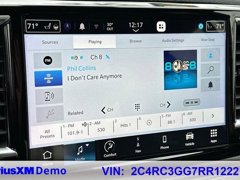 Used 2024 Chrysler Pacifica Limited w/ Uconnect Theater Family Group image 33