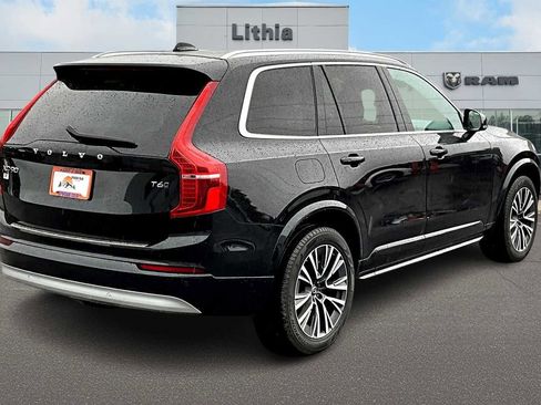 Used 2022 Volvo XC90 T6 Momentum w/ Climate Package image 23