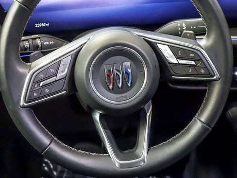 Certified 2025 Buick Envision Preferred image 18