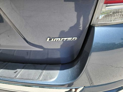Used 2013 Toyota Highlander Limited AWD/4WD image 8