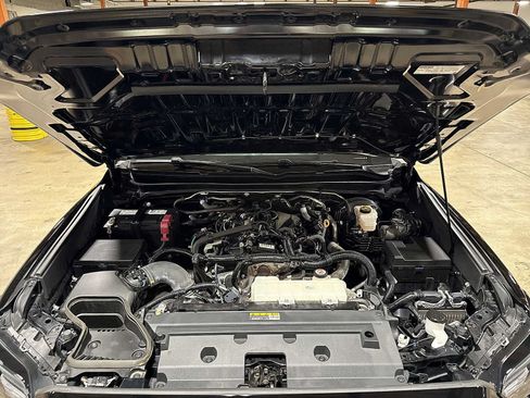 Used 2024 Toyota Tacoma TRD Off-Road AWD/4WD image 12