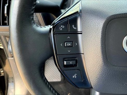 Used 2023 Toyota bZ4X XLE image 41