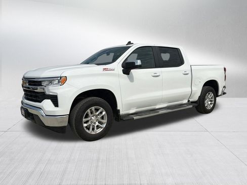 Used 2025 Chevrolet Silverado 1500 LT AWD/4WD image 1