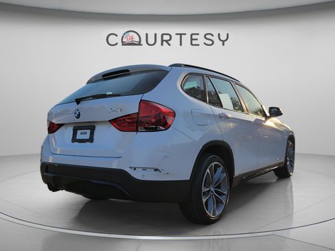 Used 2015 BMW X1 sDrive28i image 5