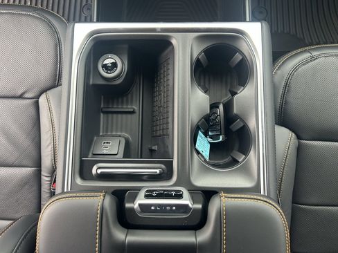 New 2025 Ford Expedition Tremor image 16