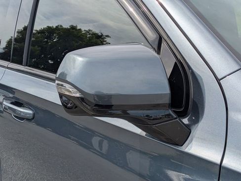 Used 2021 Chevrolet Tahoe RST w/ Luxury Package image 11