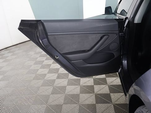 Used 2023 Tesla Model 3 Standard Range RWD image 28