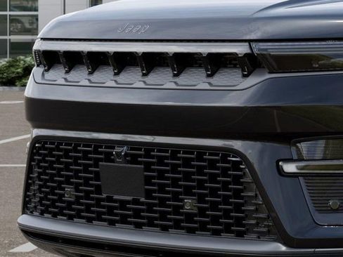 New 2026 Jeep Grand Wagoneer Limited AWD/4WD image 11