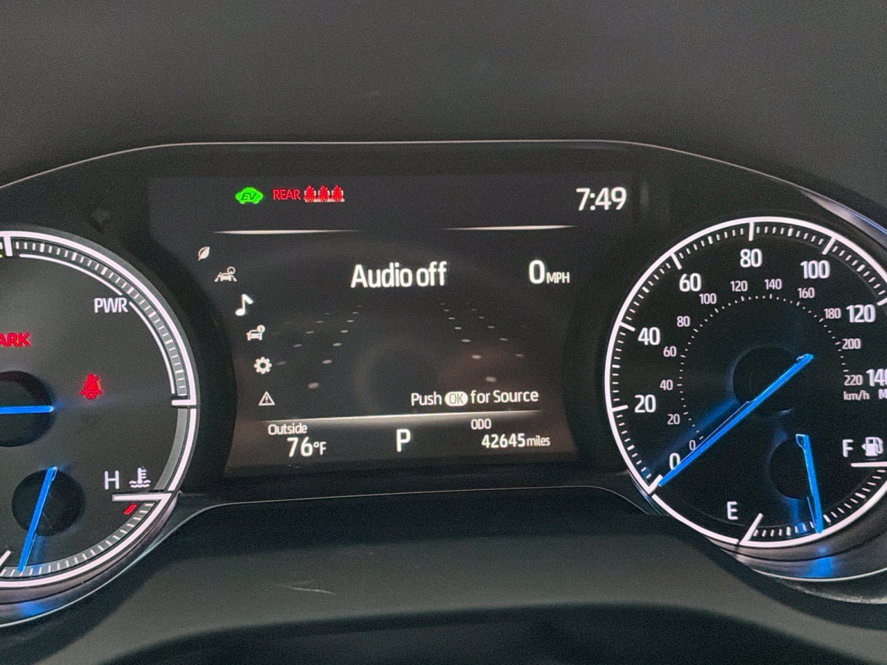 Used 2024 Toyota Venza XLE AWD/4WD image 8