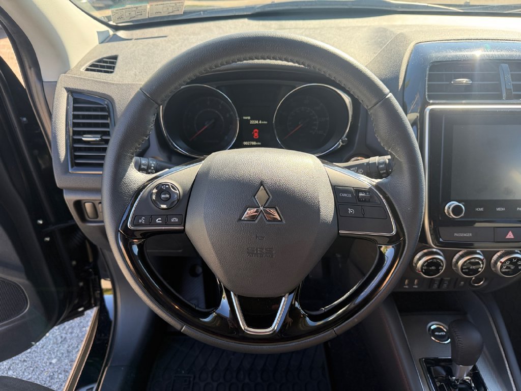 Used 2026 Mitsubishi Outlander Sport SE AWD/4WD image 15
