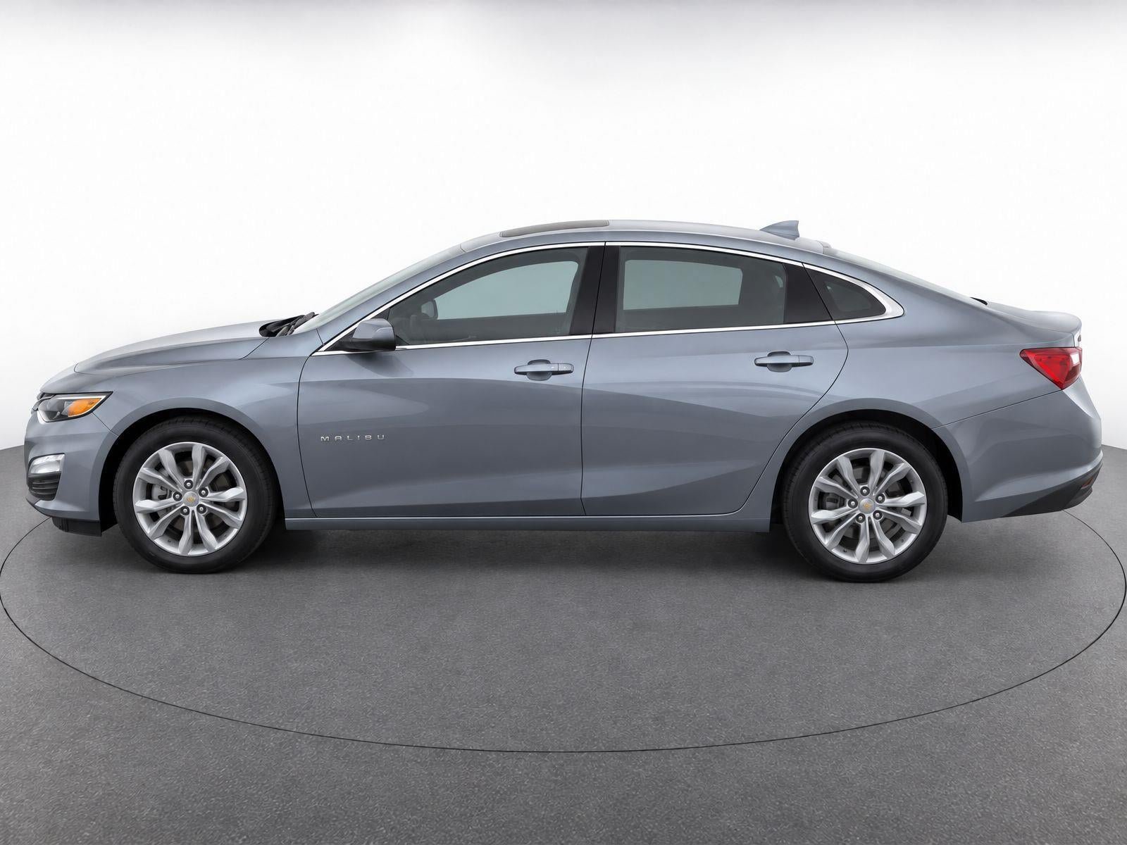 Used 2024 Chevrolet Malibu LT FWD image 7