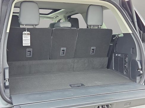 New 2025 Ford Expedition Active image 9